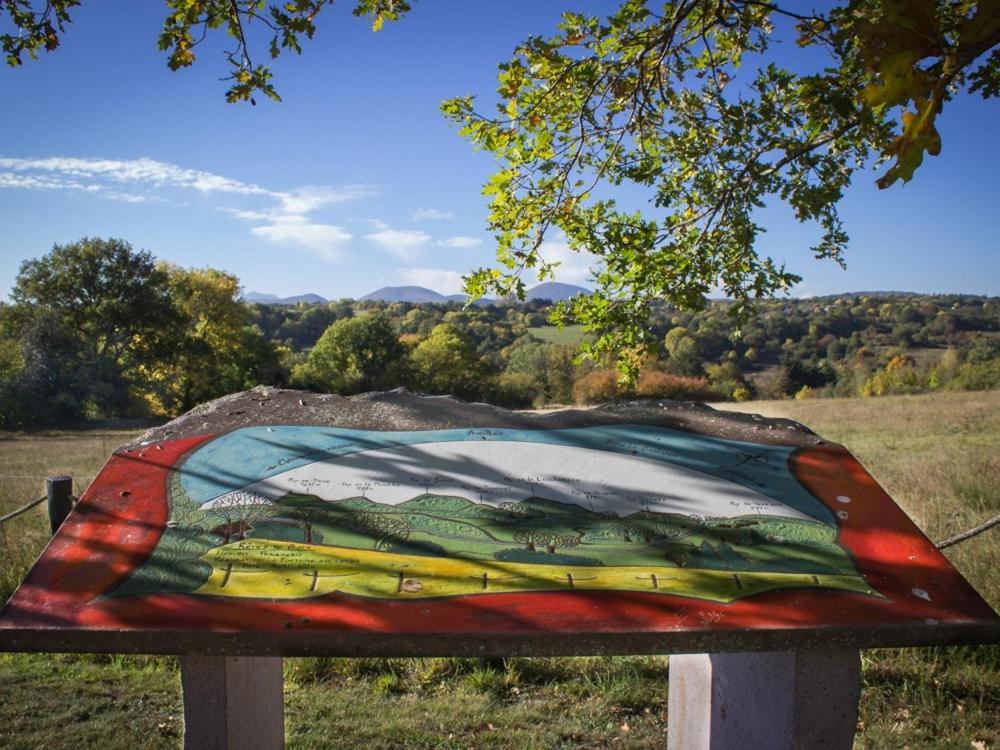 Reves De Bois Villa Loubeyrat Bagian luar foto